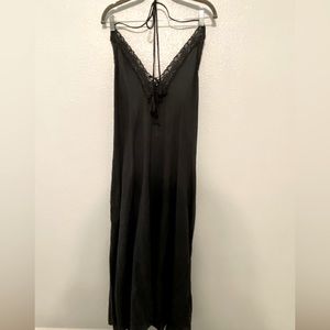 Kynnary | Dark blue maxi dress.
